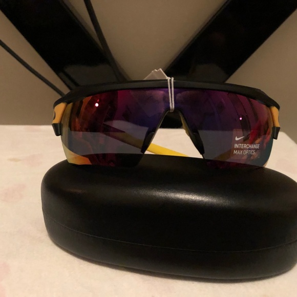 Nike Interchange Max Optics Black 